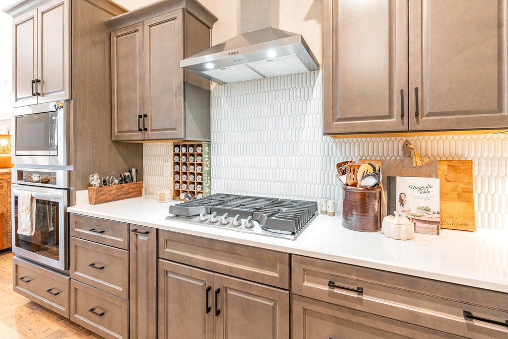 414 Jimmie L Bell Rd, Hendersonville