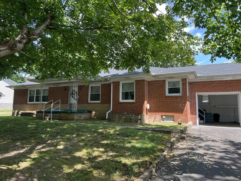 5121 Austin Peay Hwy, Westmoreland