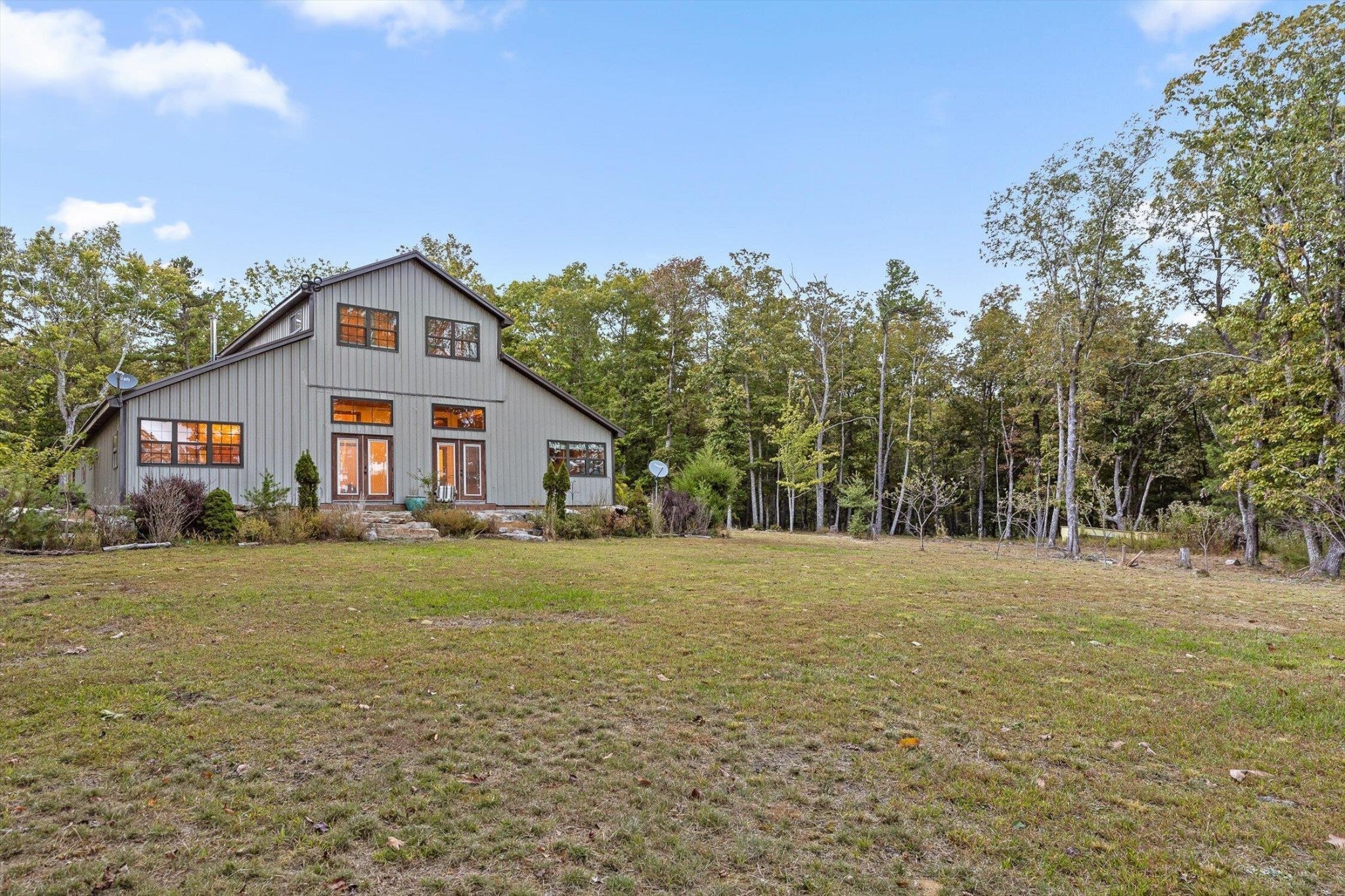 Photo of Listing #3035936