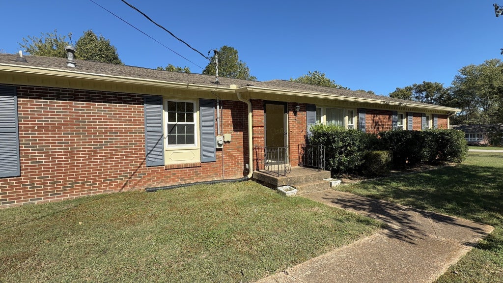 109 Meadowgreen Ct, Franklin