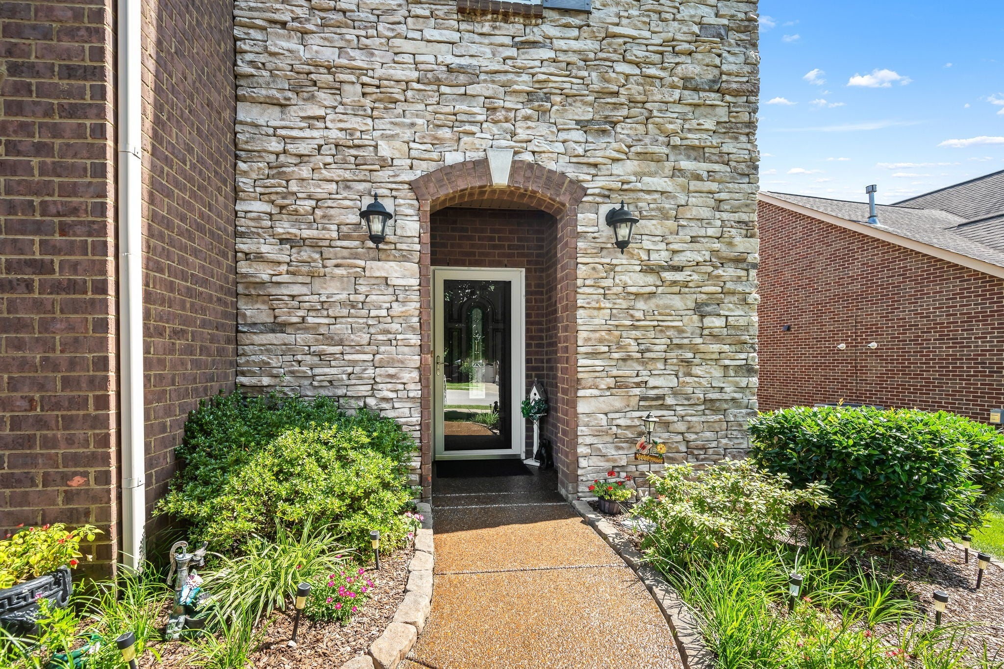 Photo of Listing #3035990