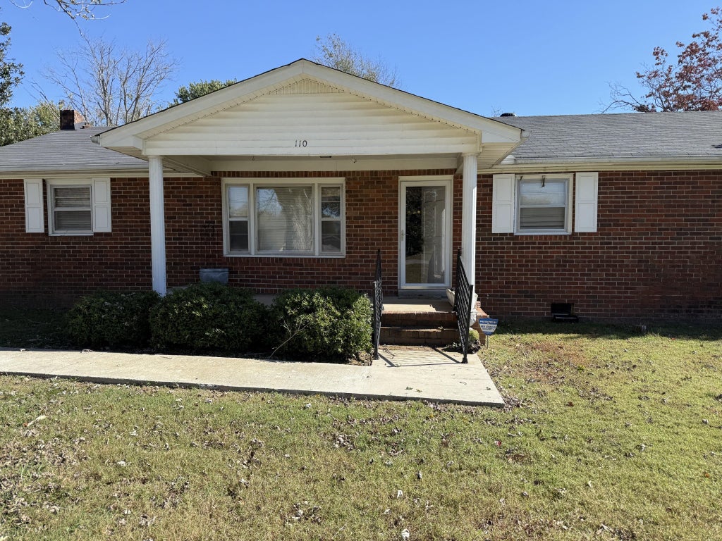 110 Melody Ln, McMinnville