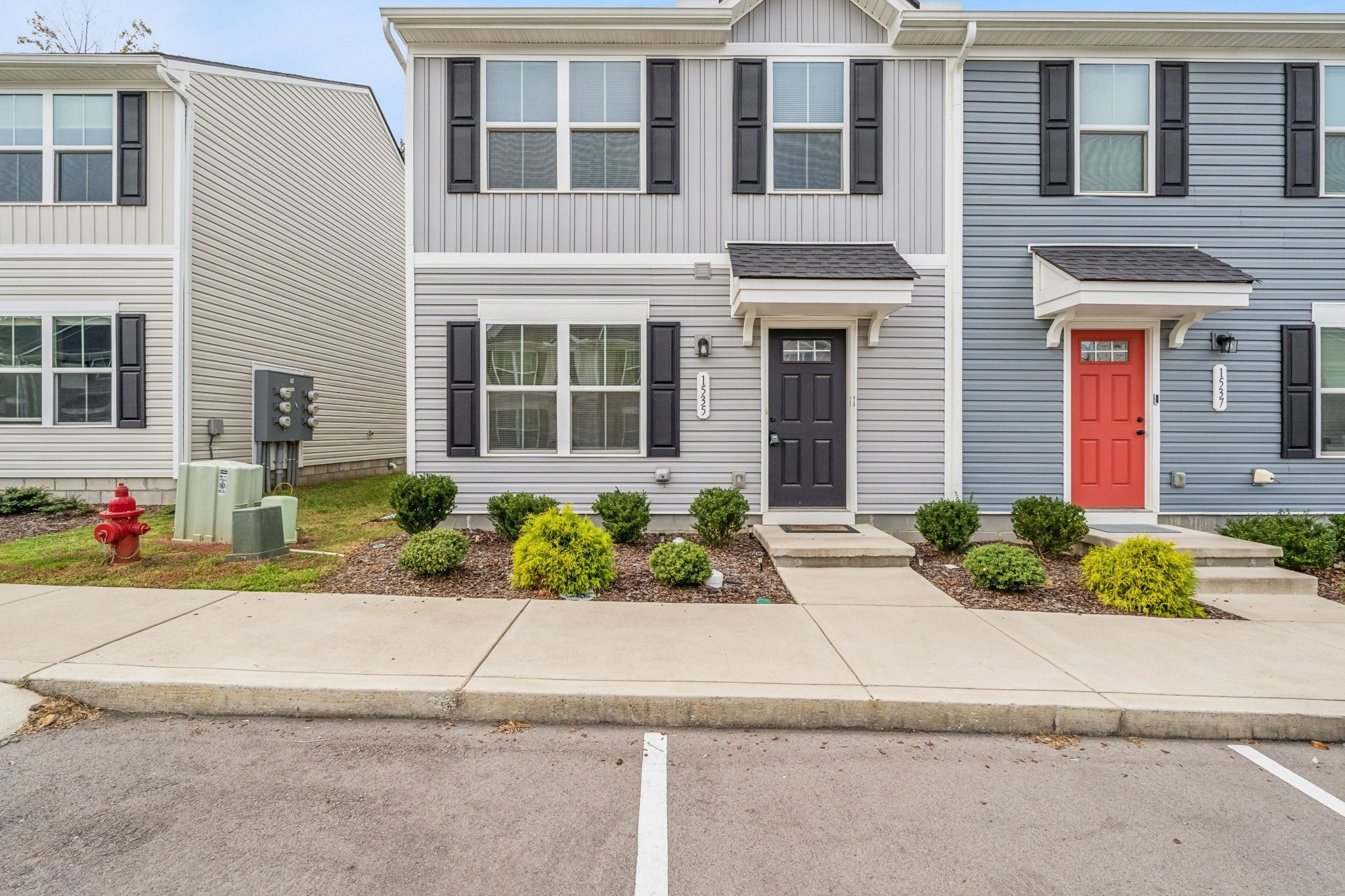 Photo of Listing #3036078