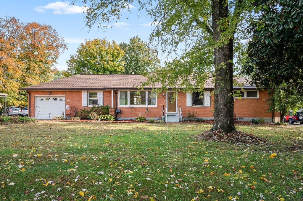 2135 Dearborn Dr, Nashville