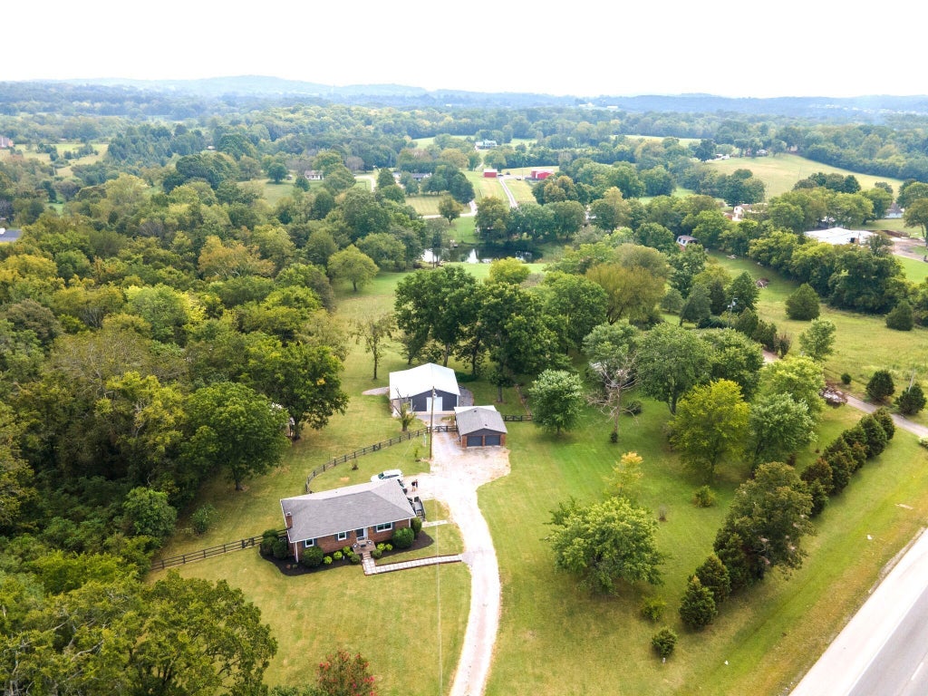 1635 Highway 109 N, Lebanon