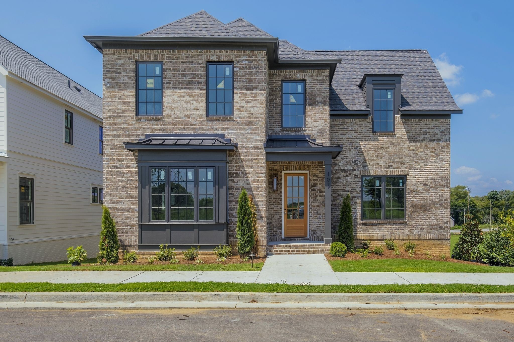 Photo of Listing #3037253