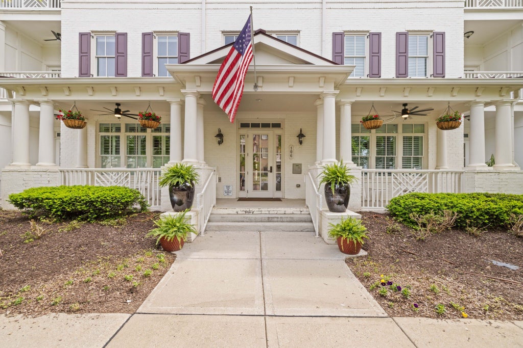 106 Front St 11, Franklin