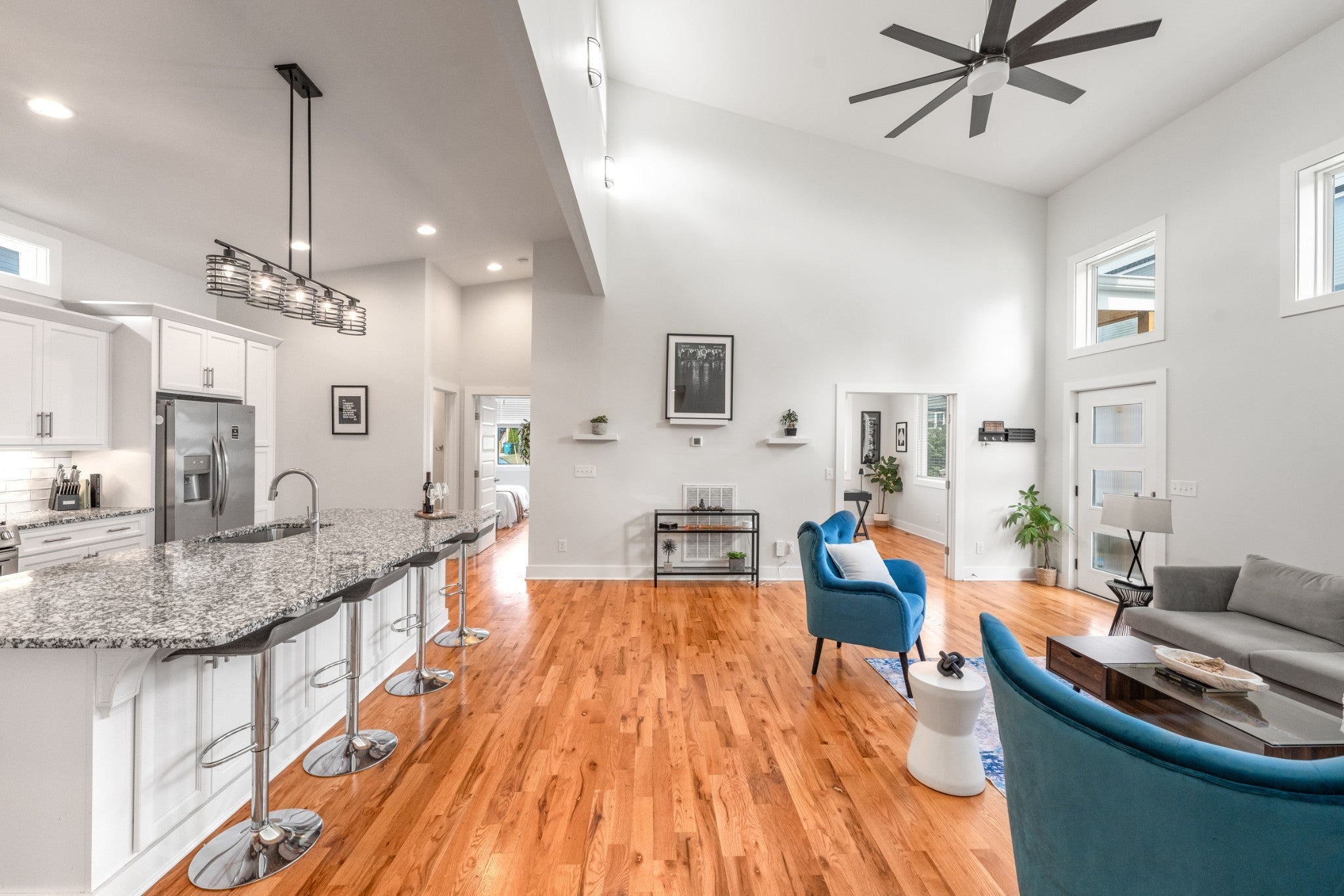 Photo of Listing #3037354