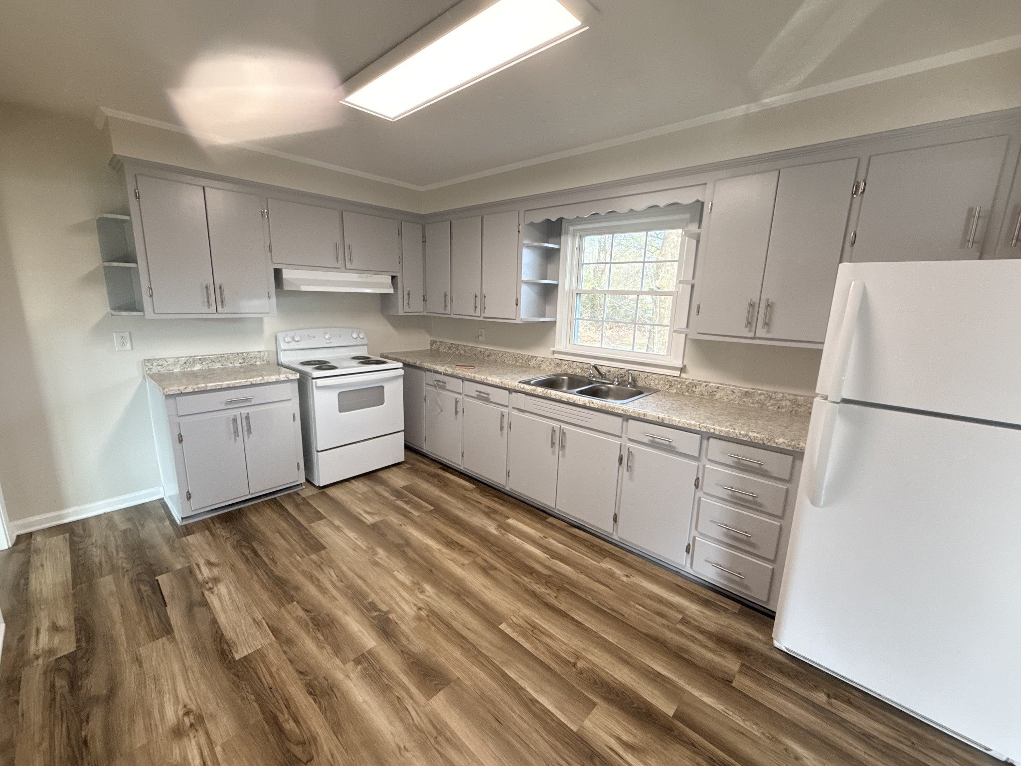 Photo of Listing #3037355