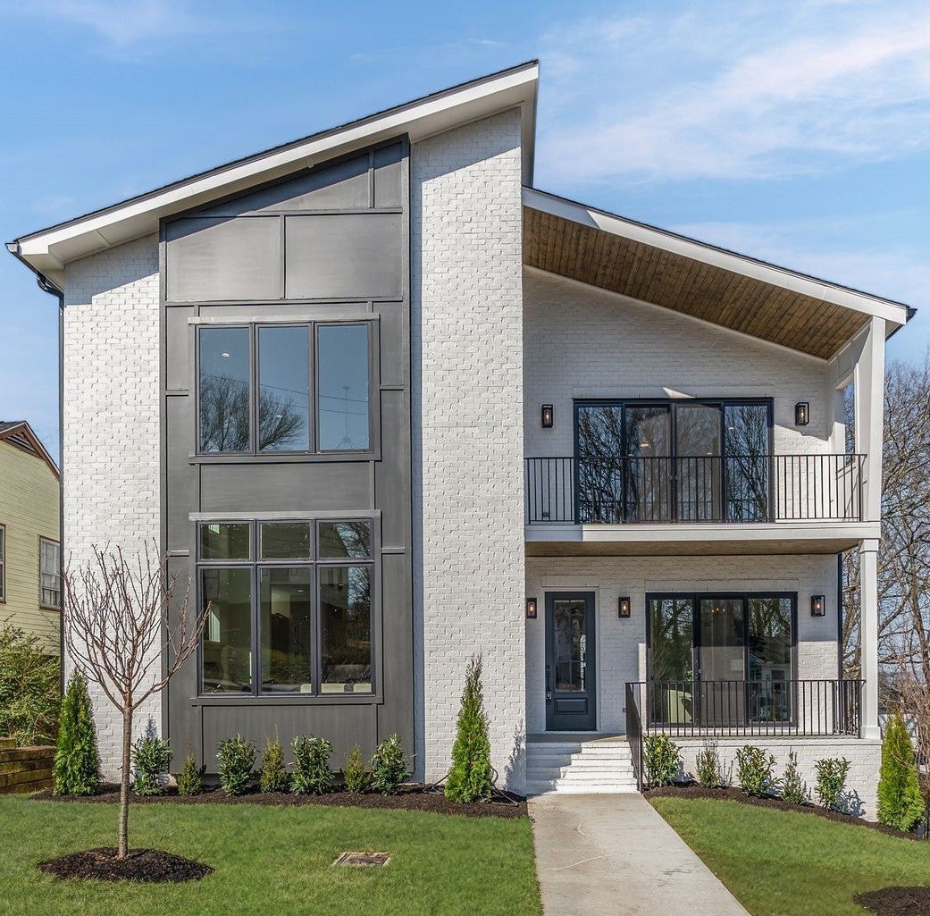 Photo of Listing #3037395