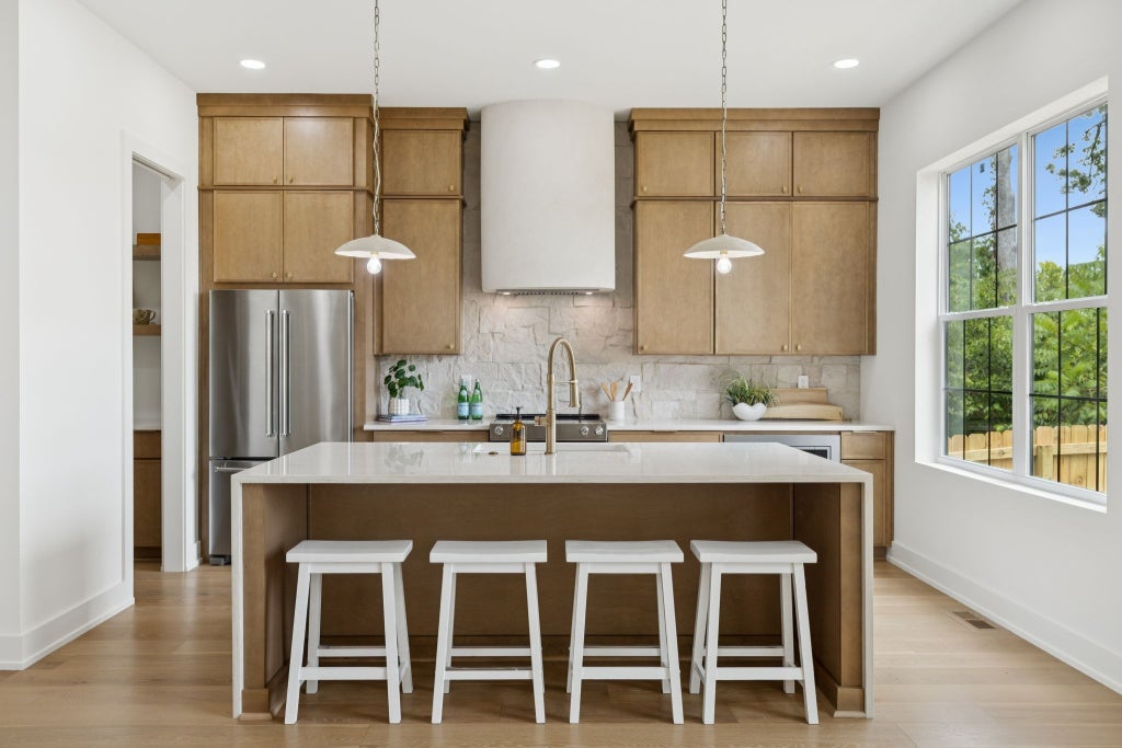 2127b Burns St, Nashville