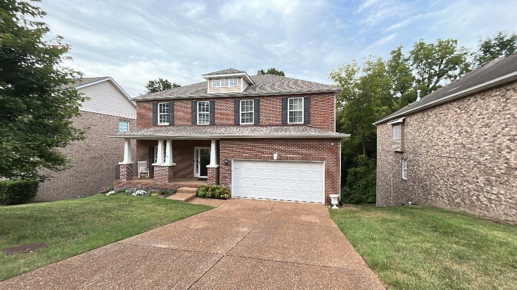 7044 Oak Brook Ter, Brentwood