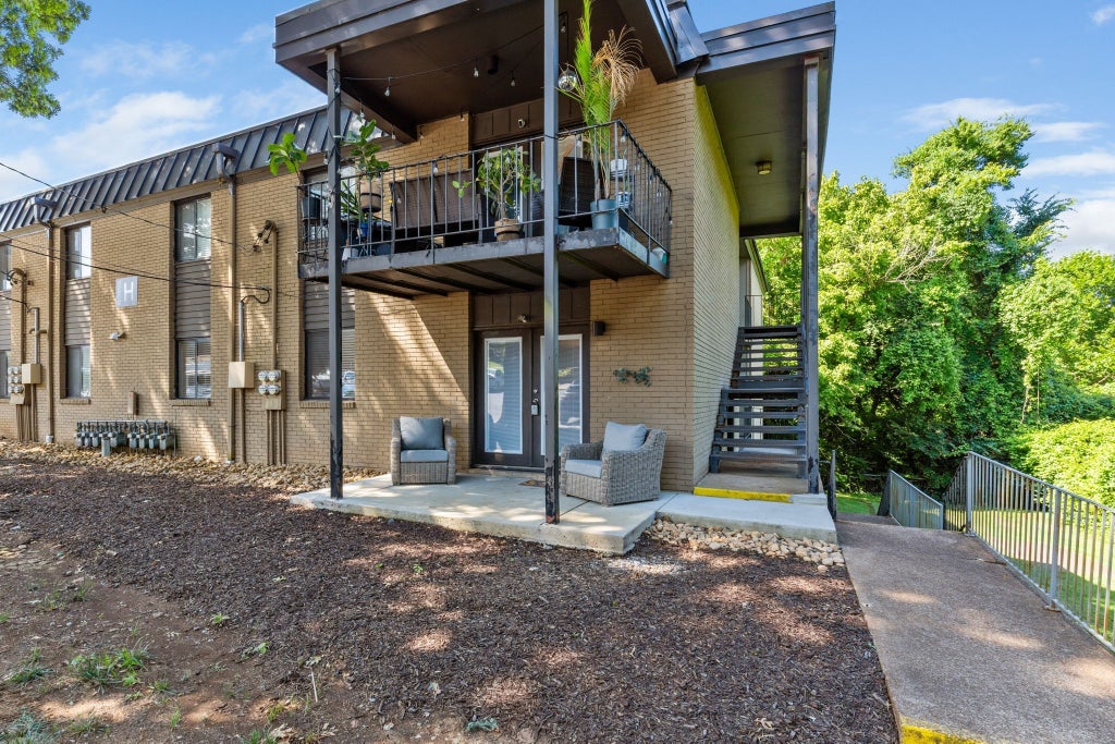 6680 Charlotte Pike H4, Nashville