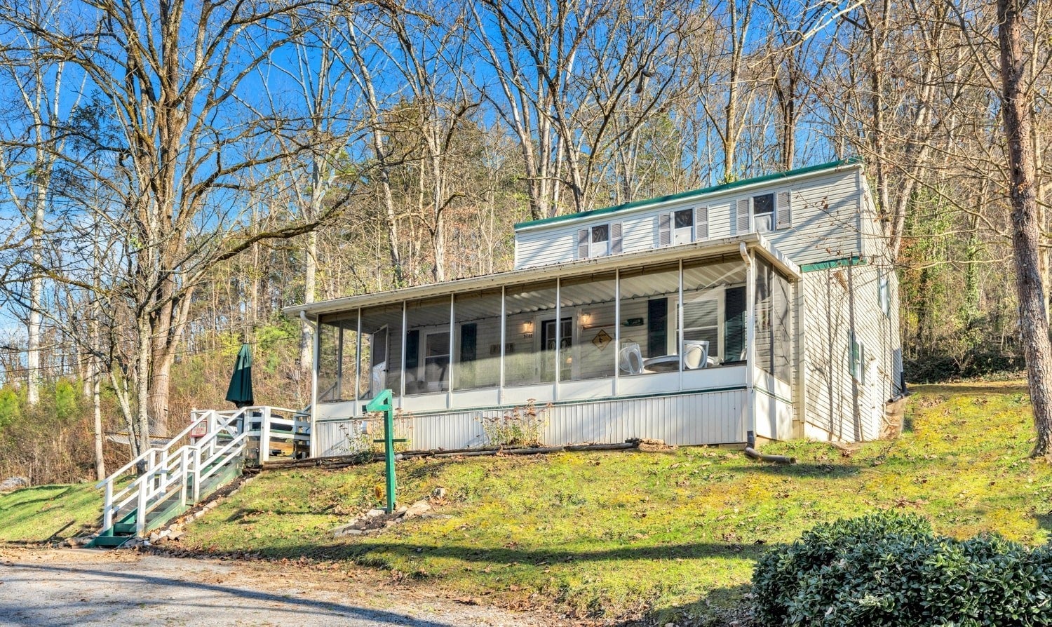 Photo of Listing #3037619