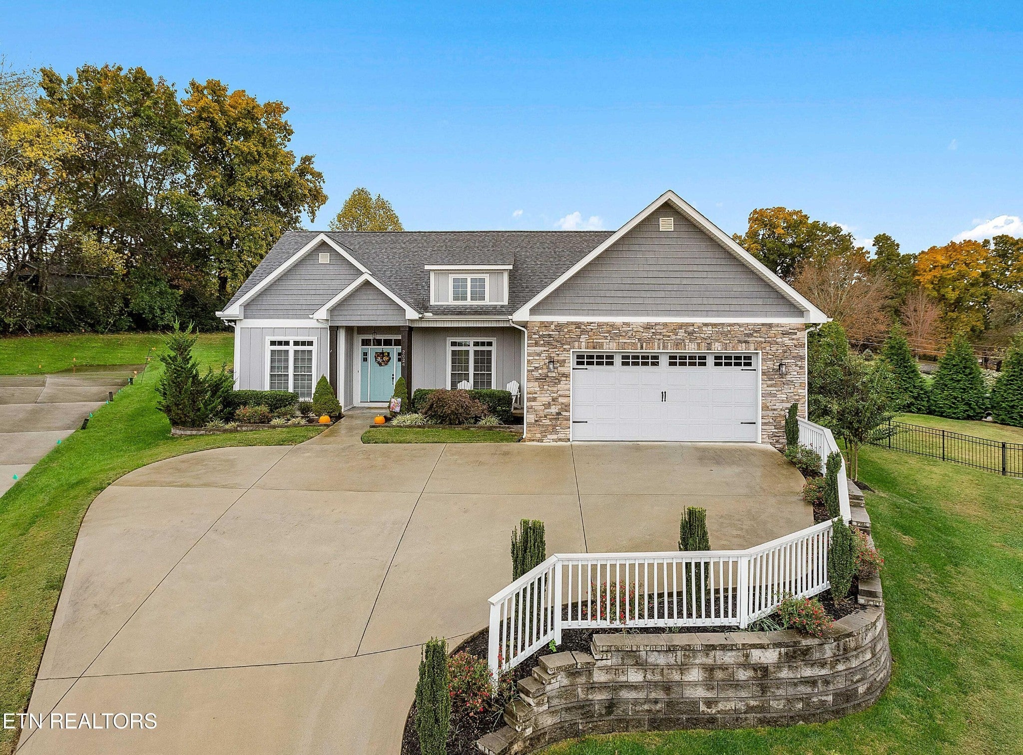 Photo of Listing #3037812