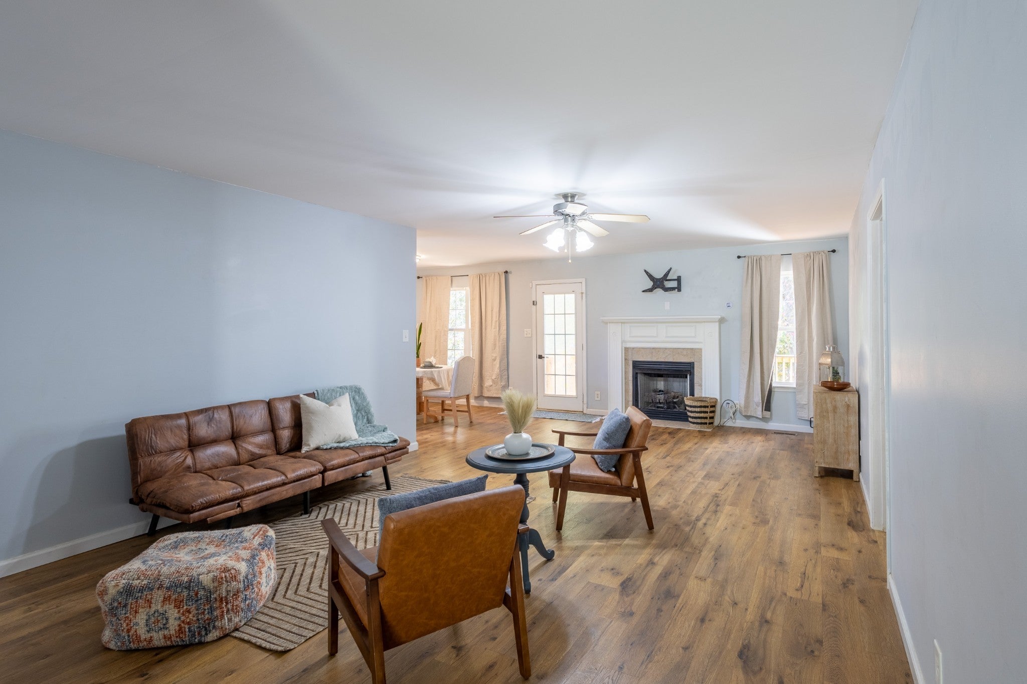 Photo of Listing #3037872