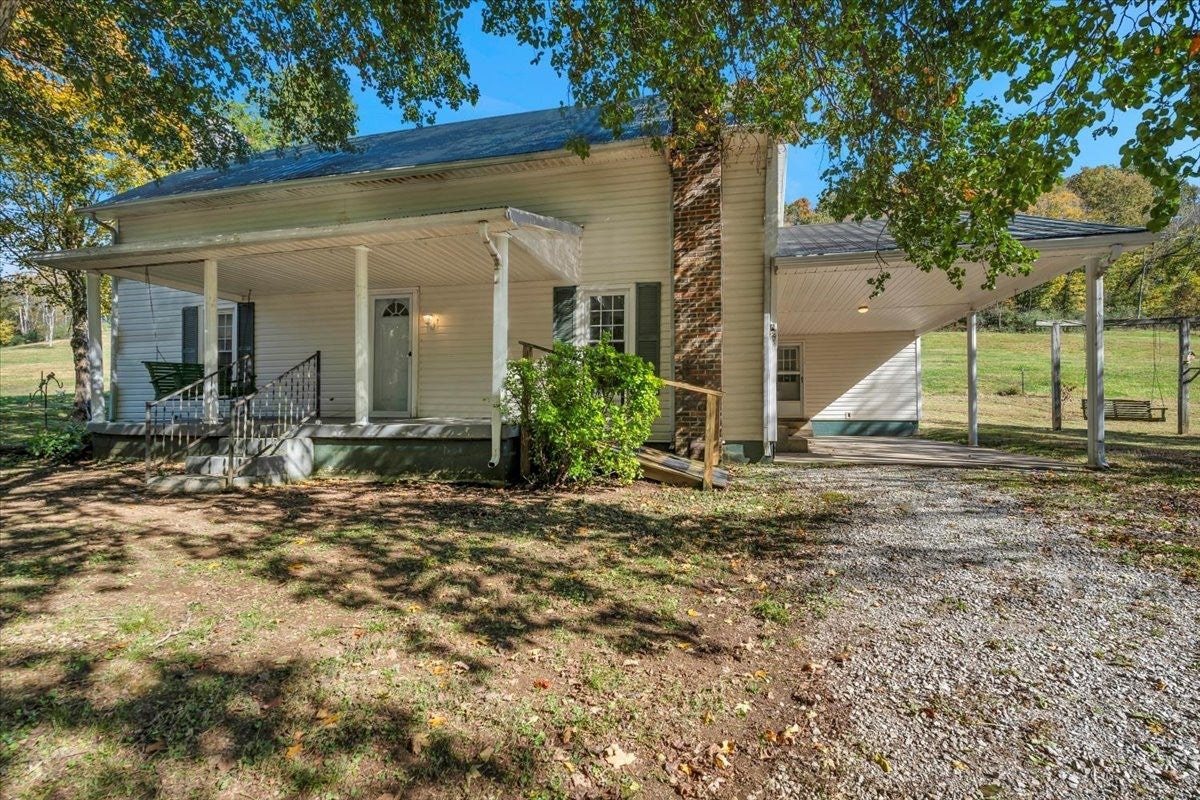 Photo of Listing #3037890