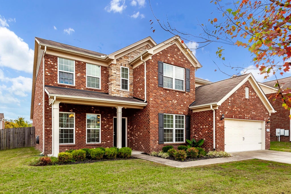 1019 Lacebark Ln, Hendersonville