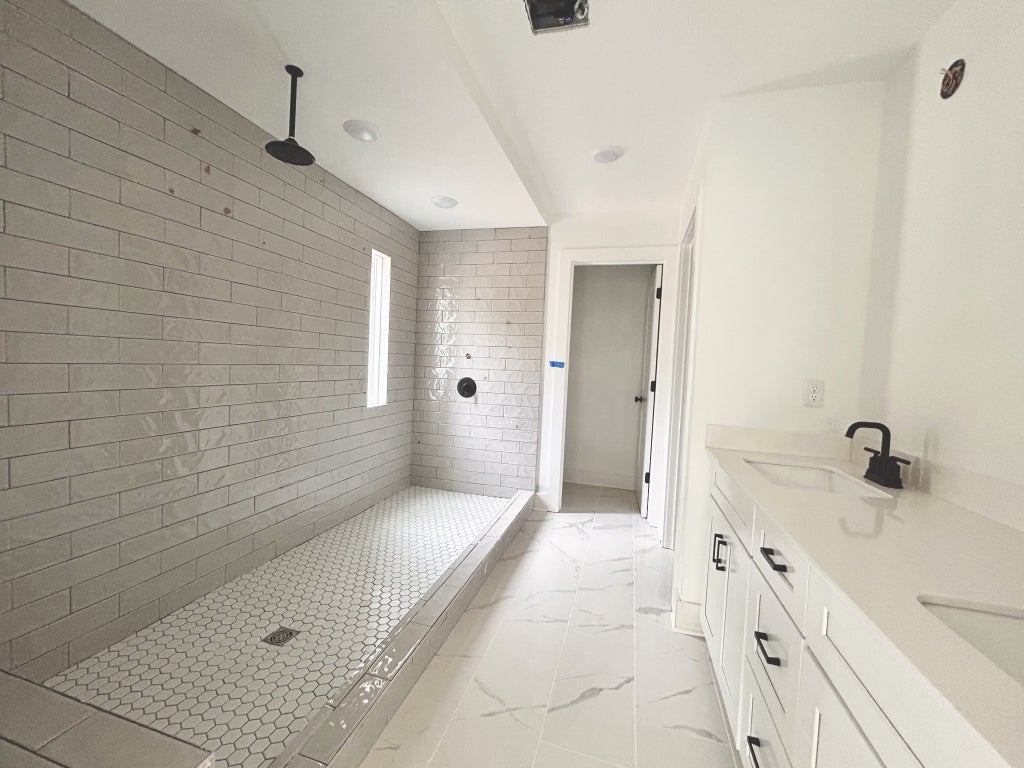 525 Canal Circle, Nashville