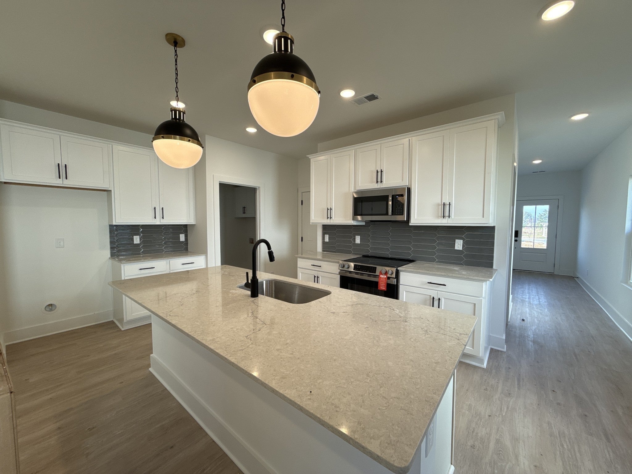 Photo of Listing #3038090