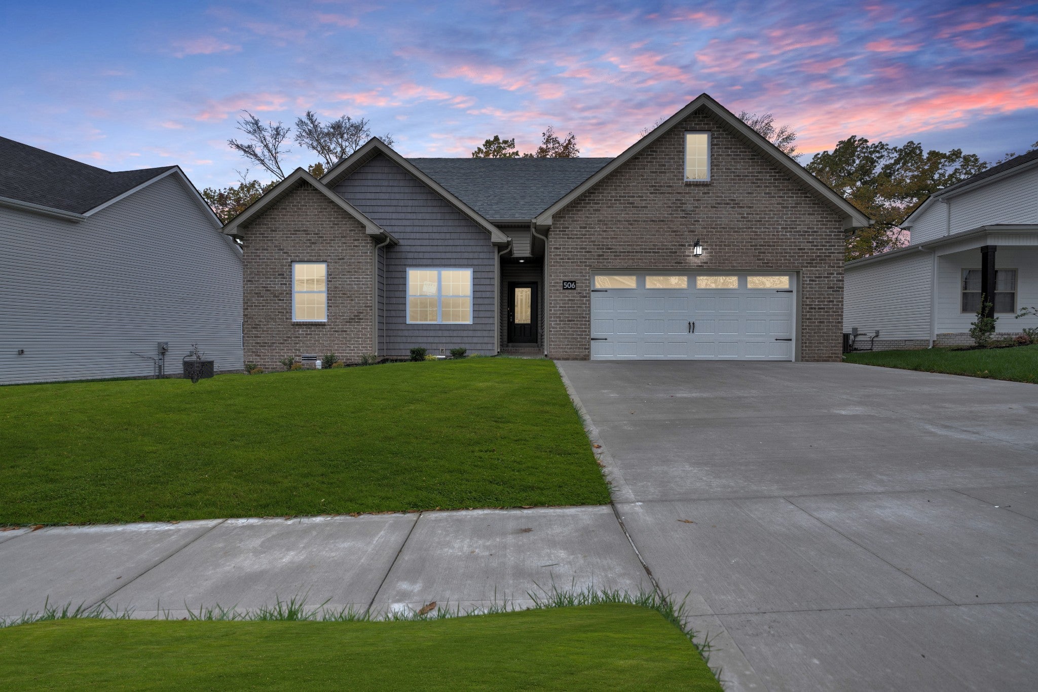 Photo of Listing #3038196