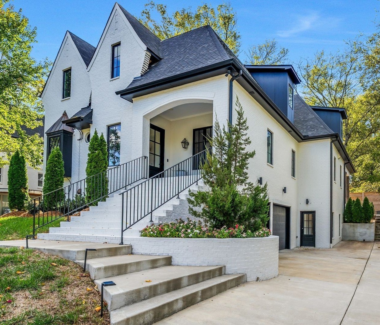 Photo of Listing #3038215