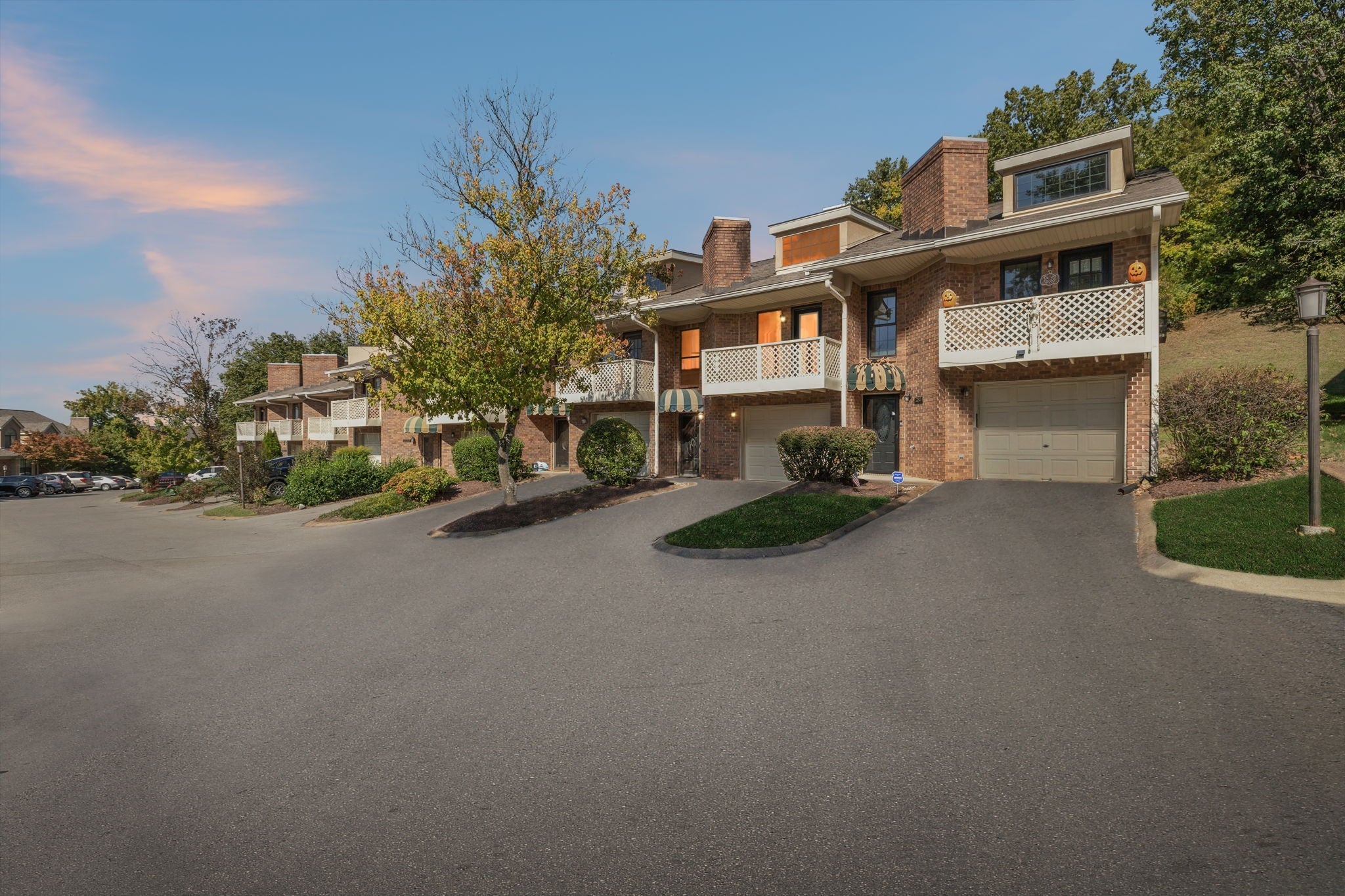 Photo of Listing #3038298