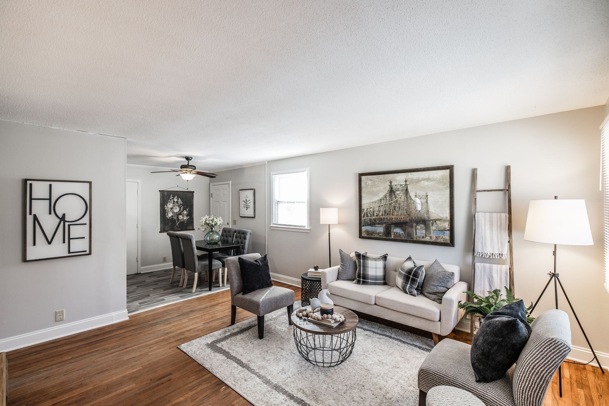 Photo of Listing #3038351