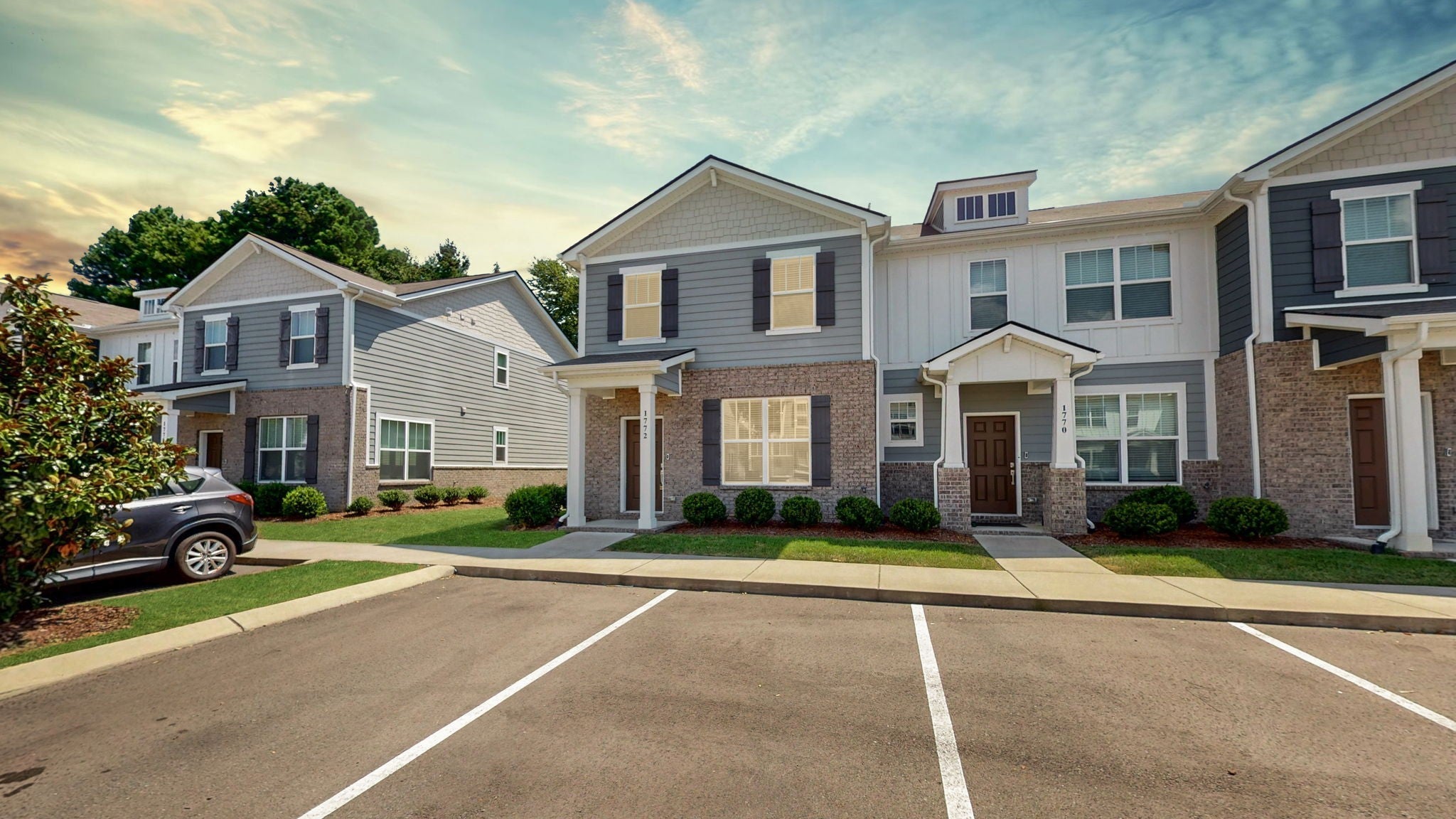 Photo of Listing #3038360