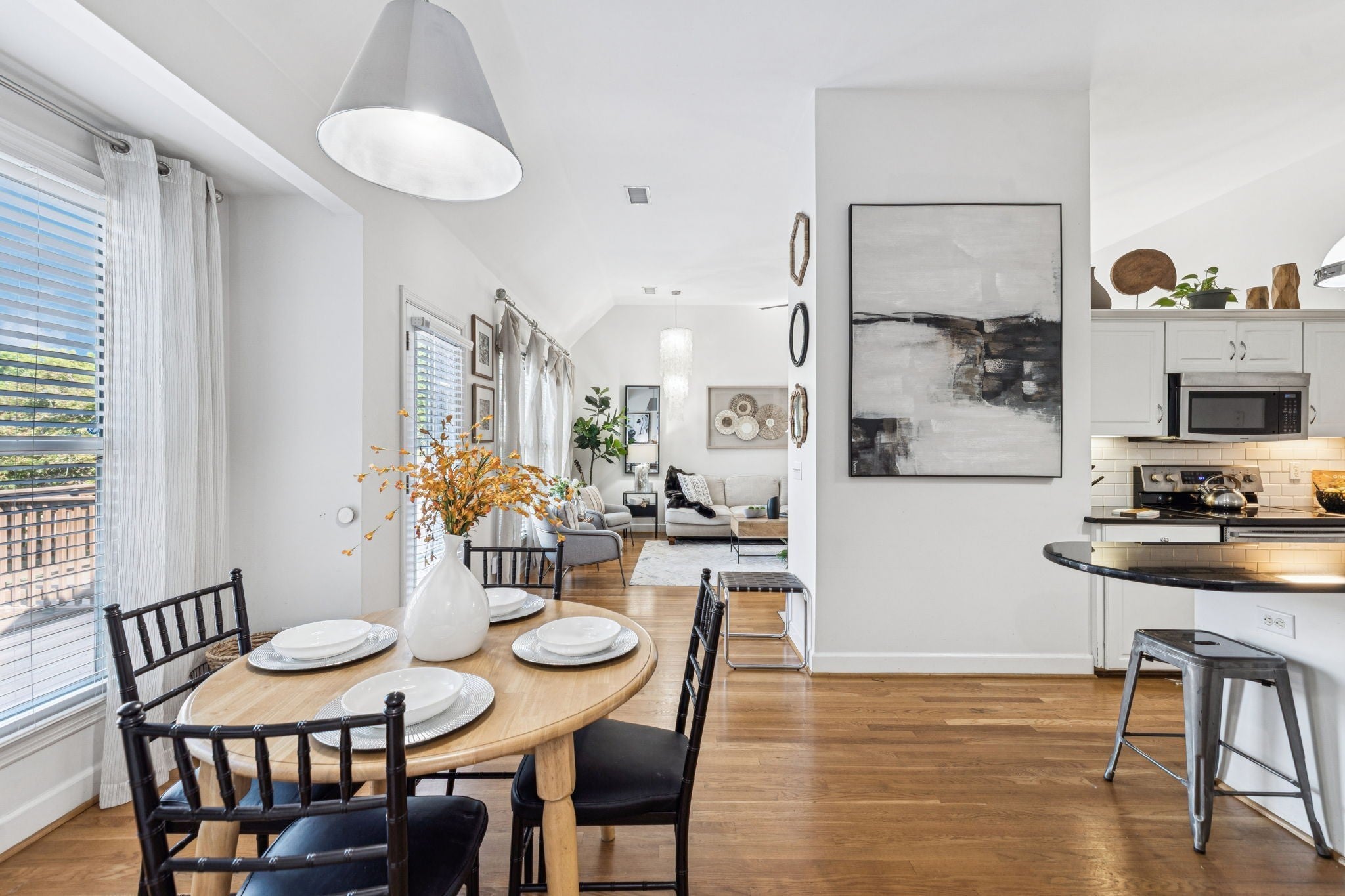 Brentwood Real Estate - Residential for sale