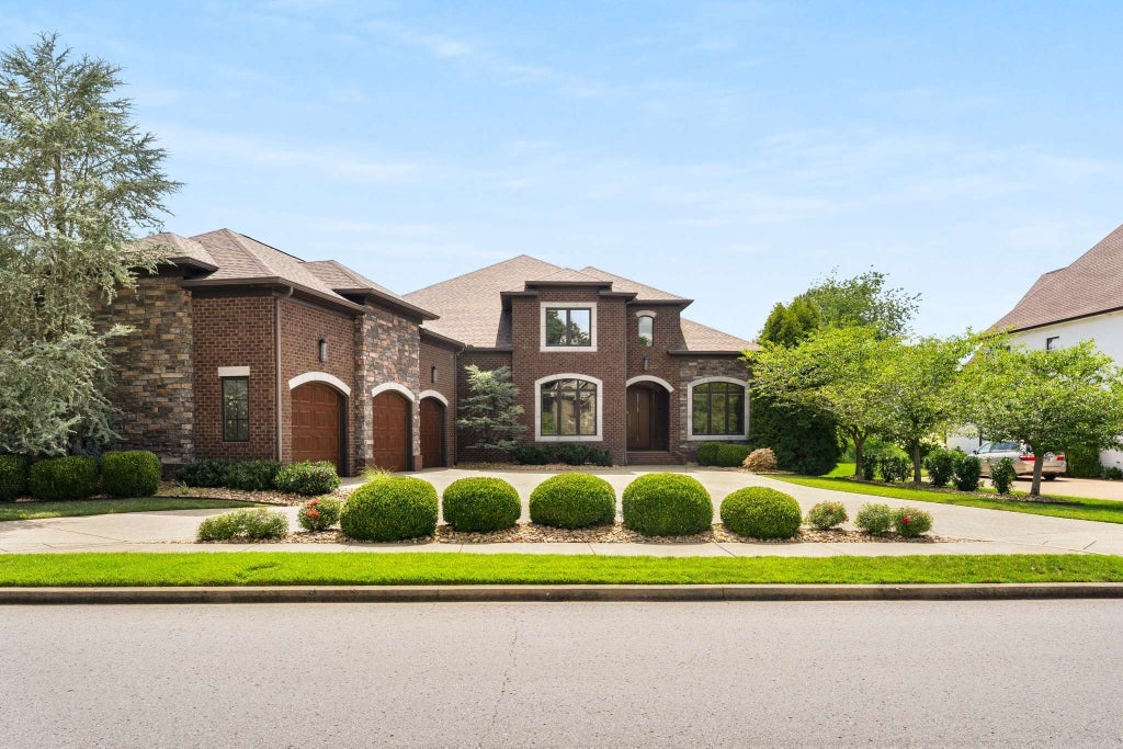 1492 Boardwalk Pl E, Gallatin