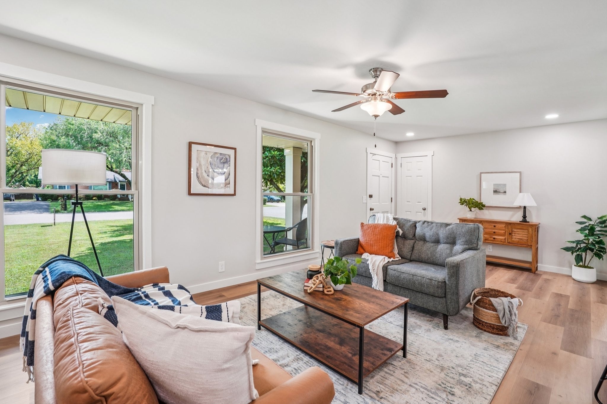 Photo of Listing #3038667