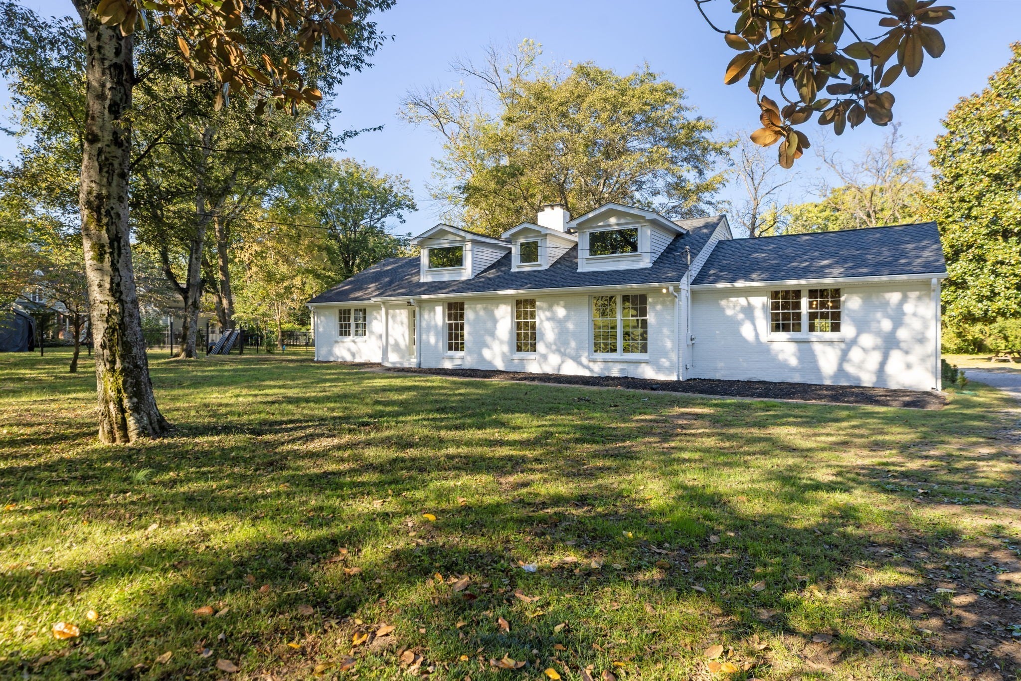 Photo of Listing #3038677