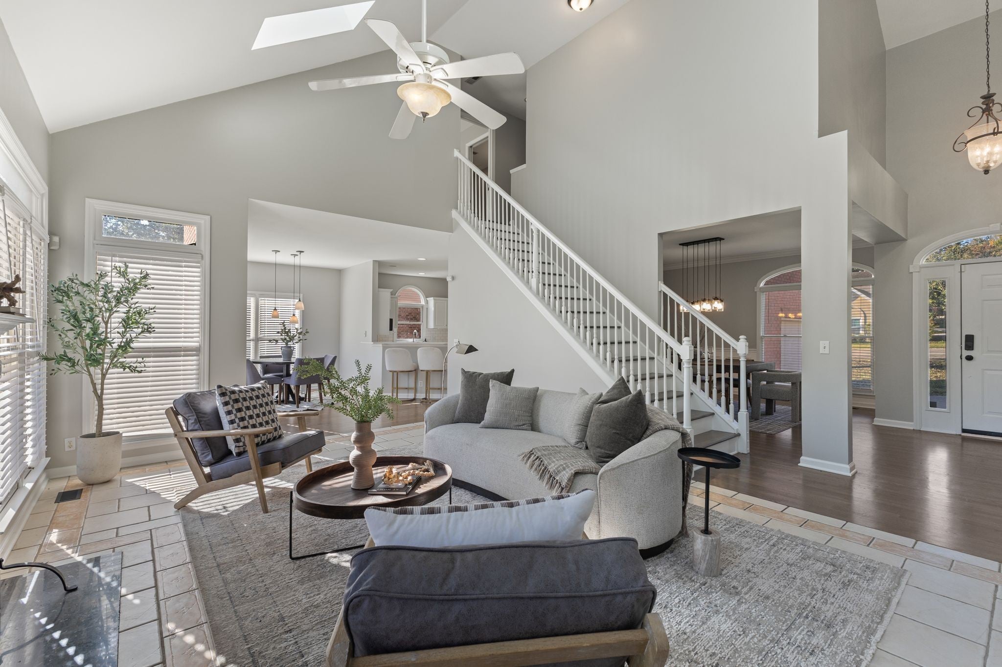 Photo of Listing #3038687