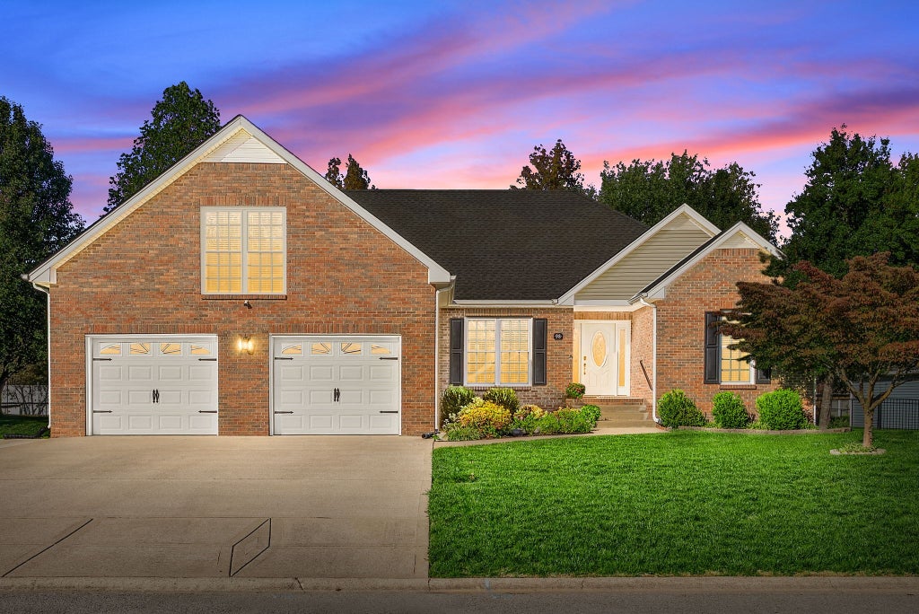 98 Gallant Ct, Clarksville