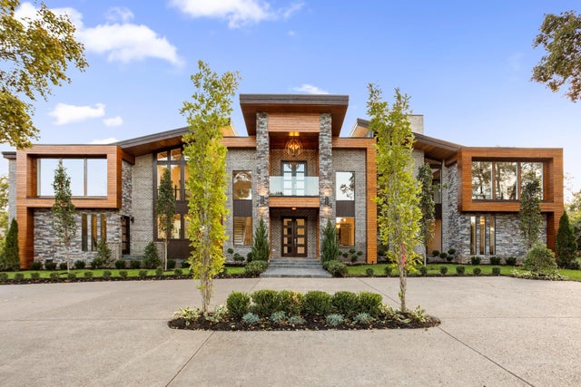 869 Battery Ln, Nashville