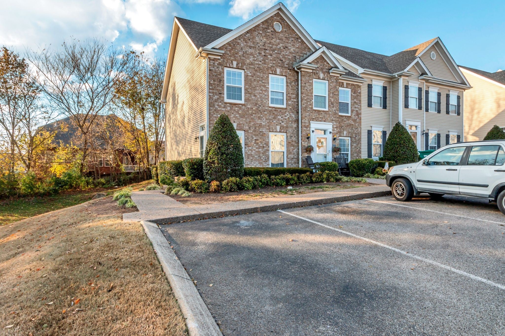 Photo of Listing #3039208