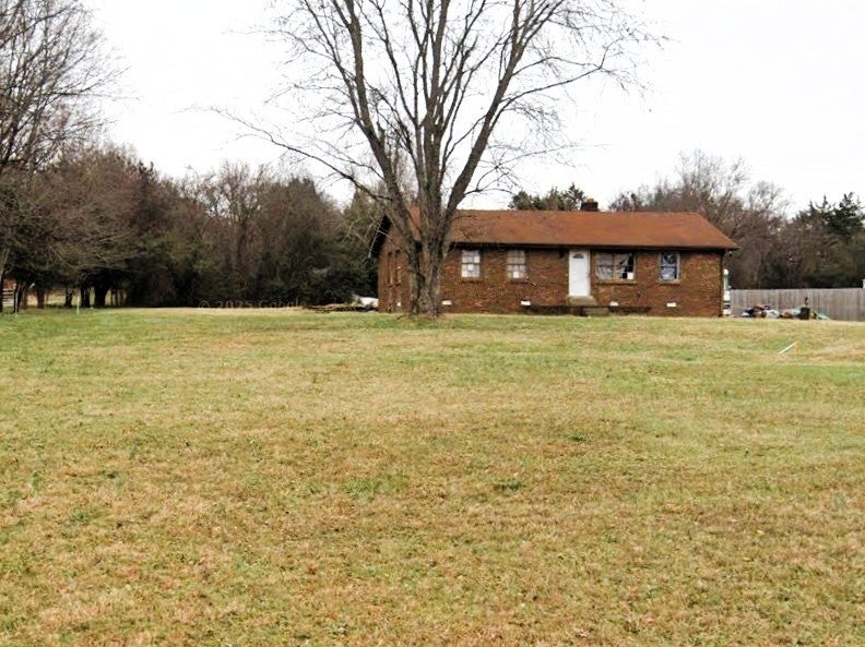 2925 Holloway Rd, Lebanon