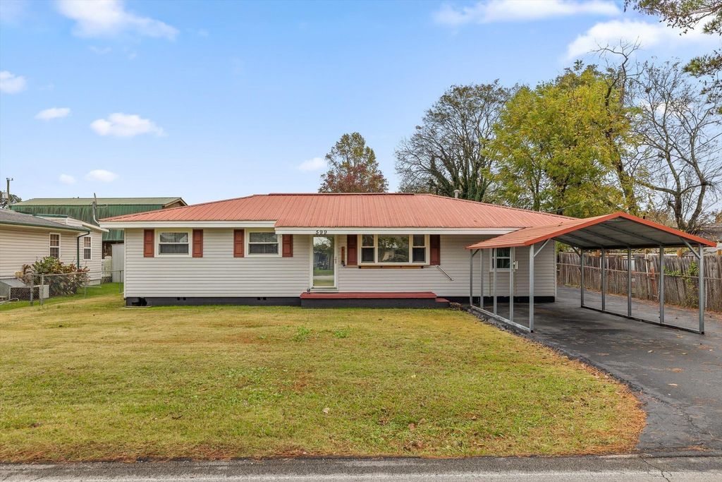 599 Steele Road, Rossville