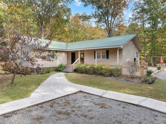 3711 Jump Off Rd, Sewanee