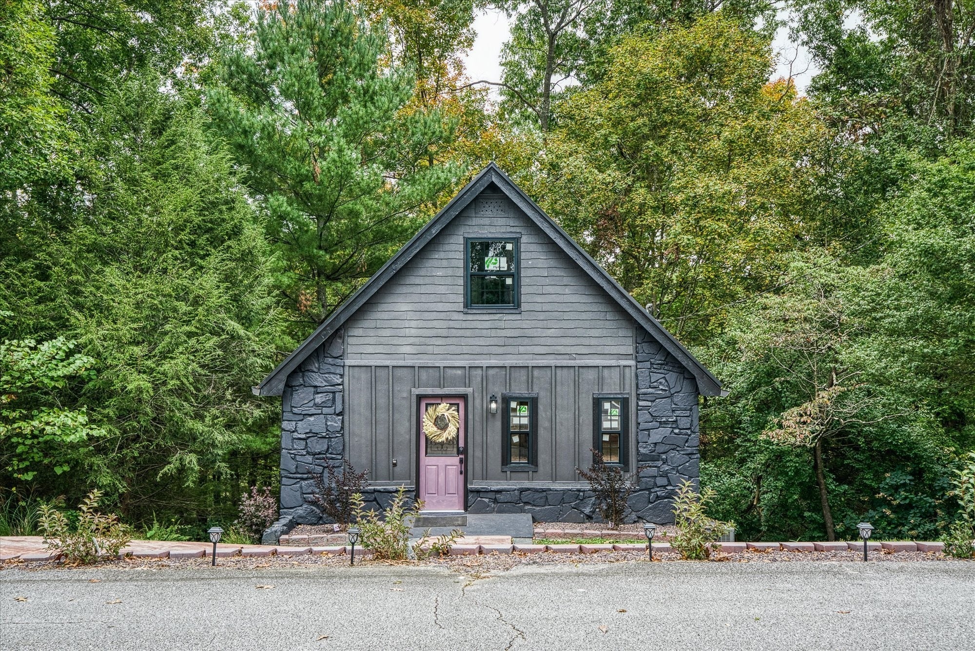 Photo of Listing #3039596