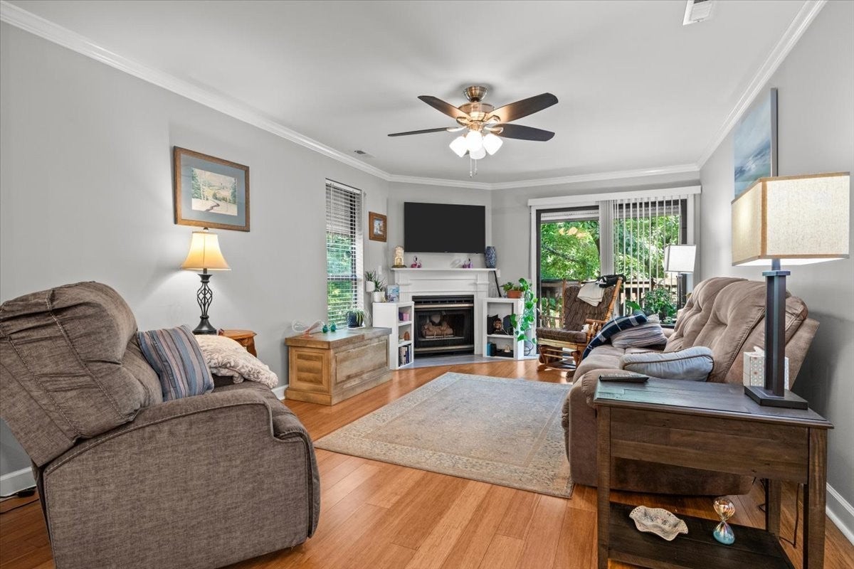 Photo of Listing #3039597