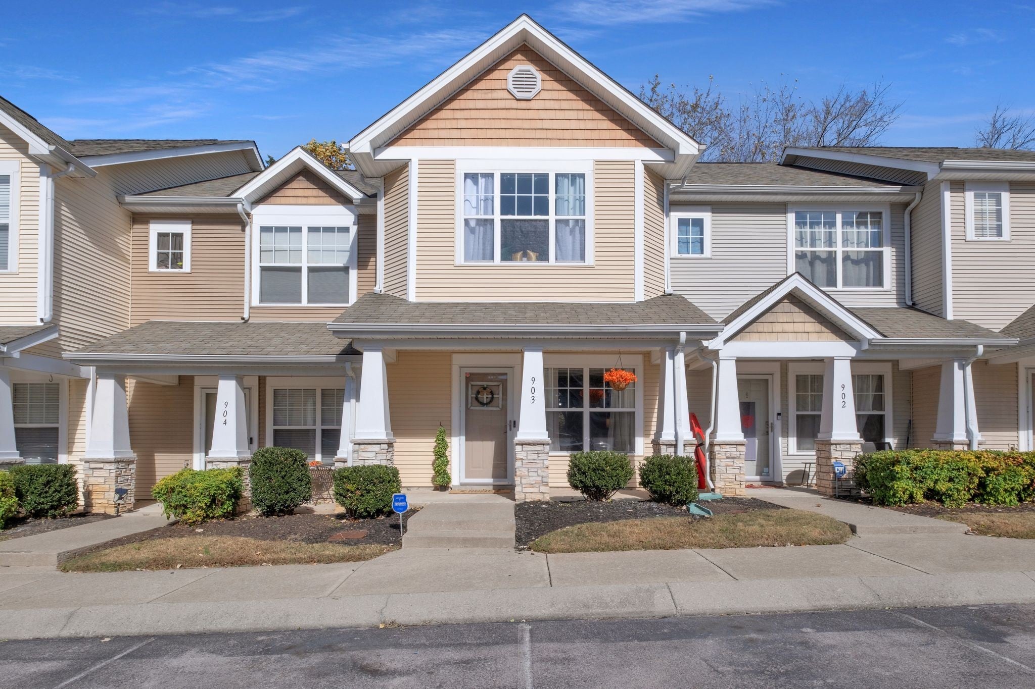 Photo of Listing #3039675