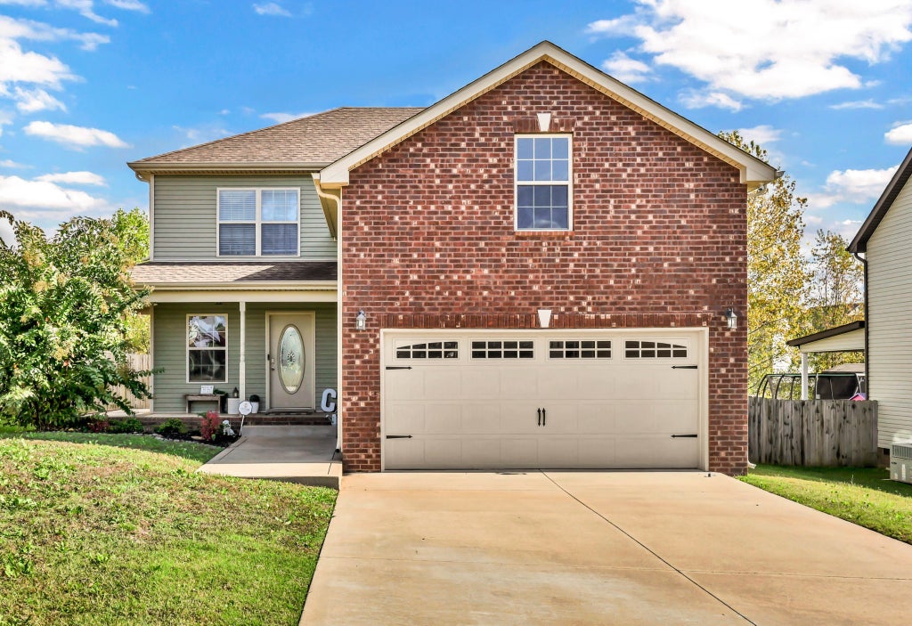 1889 Eisenhower Rd, Clarksville