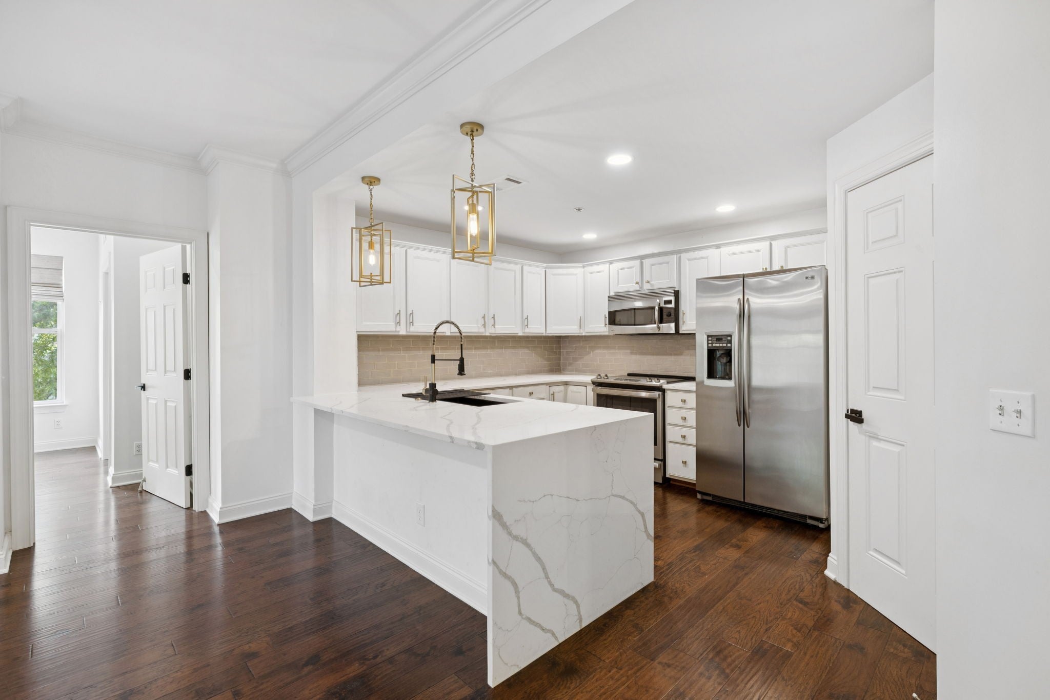 Photo of Listing #3039831