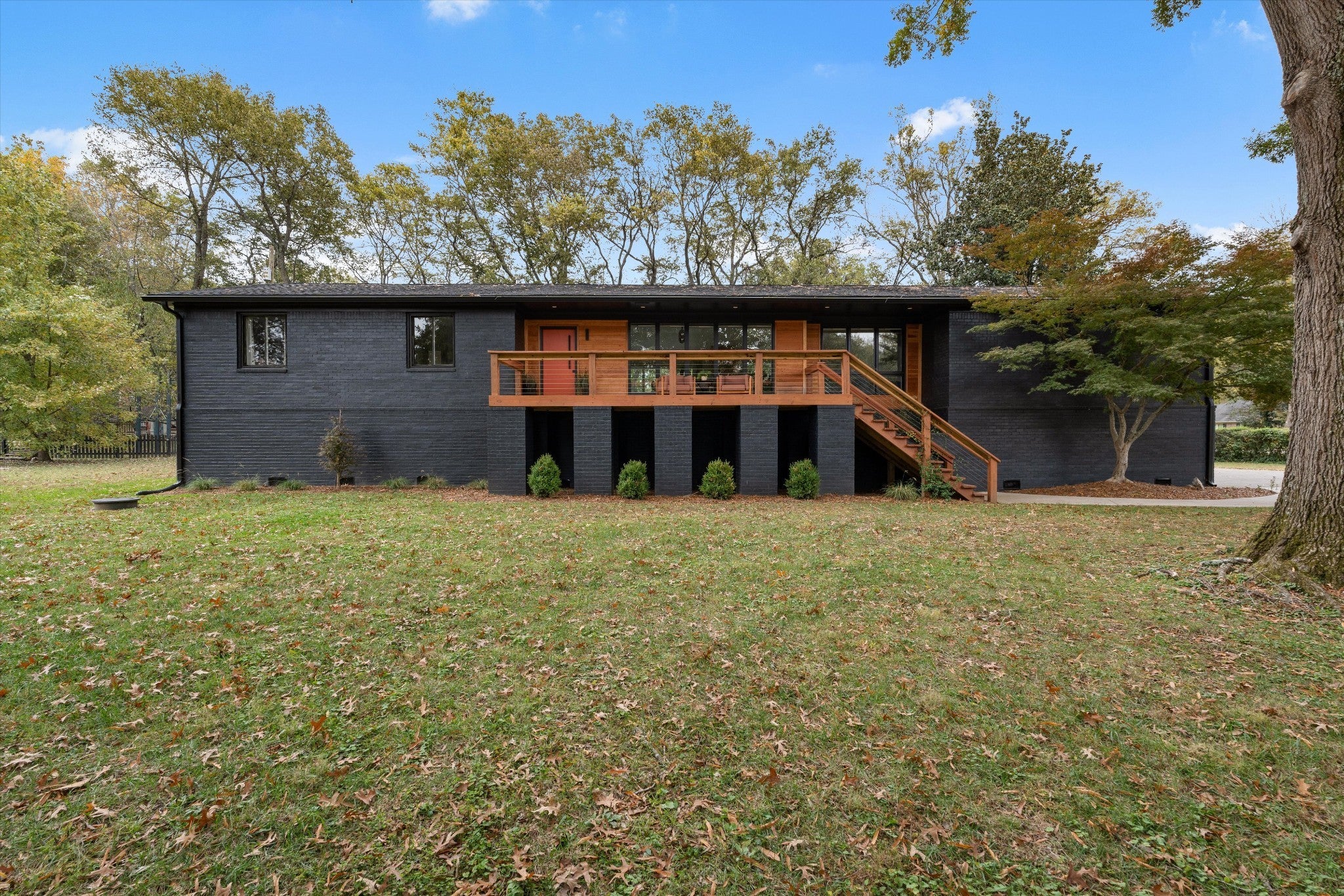 Photo of Listing #3039871