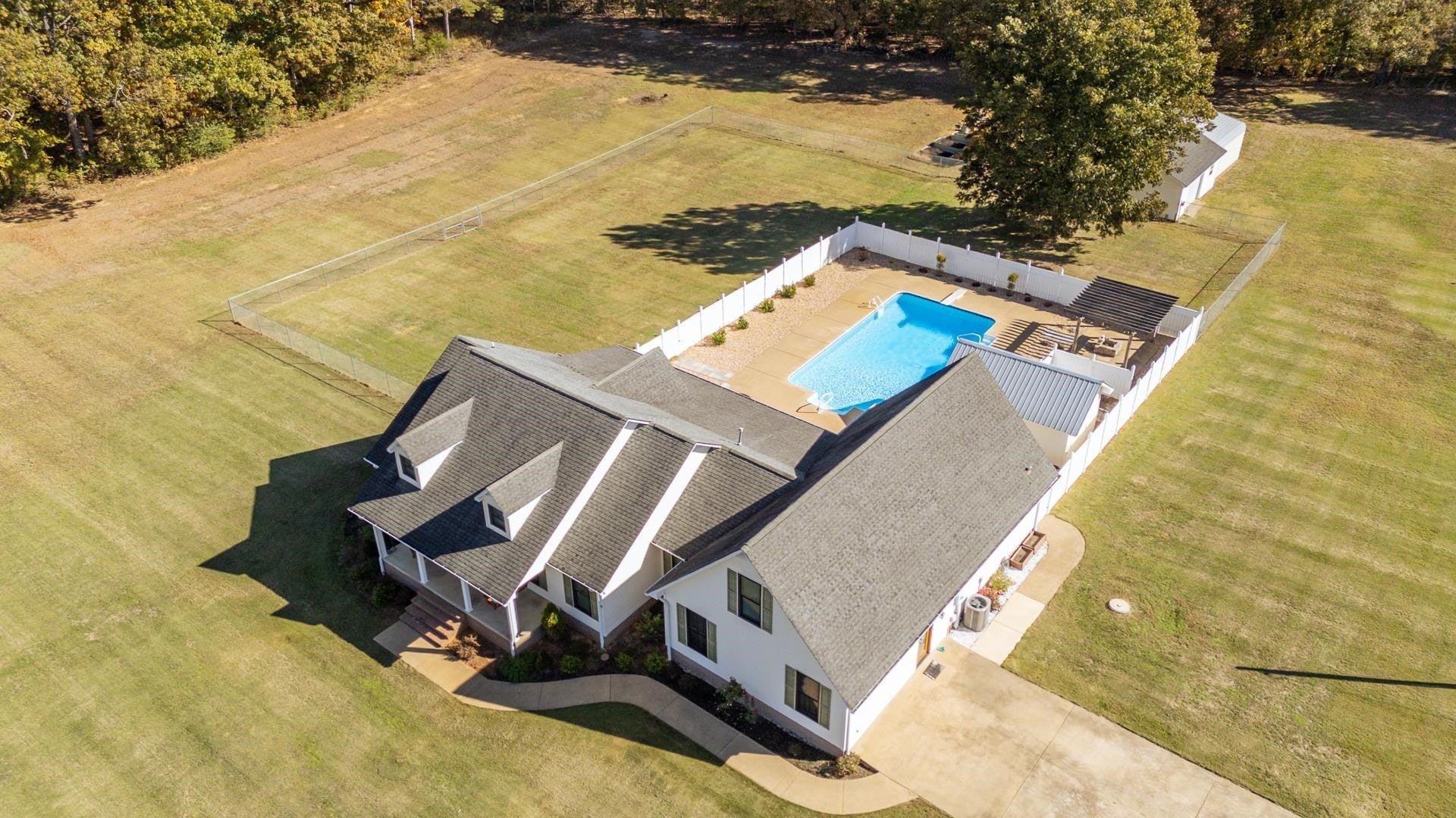 Photo of Listing #3041371