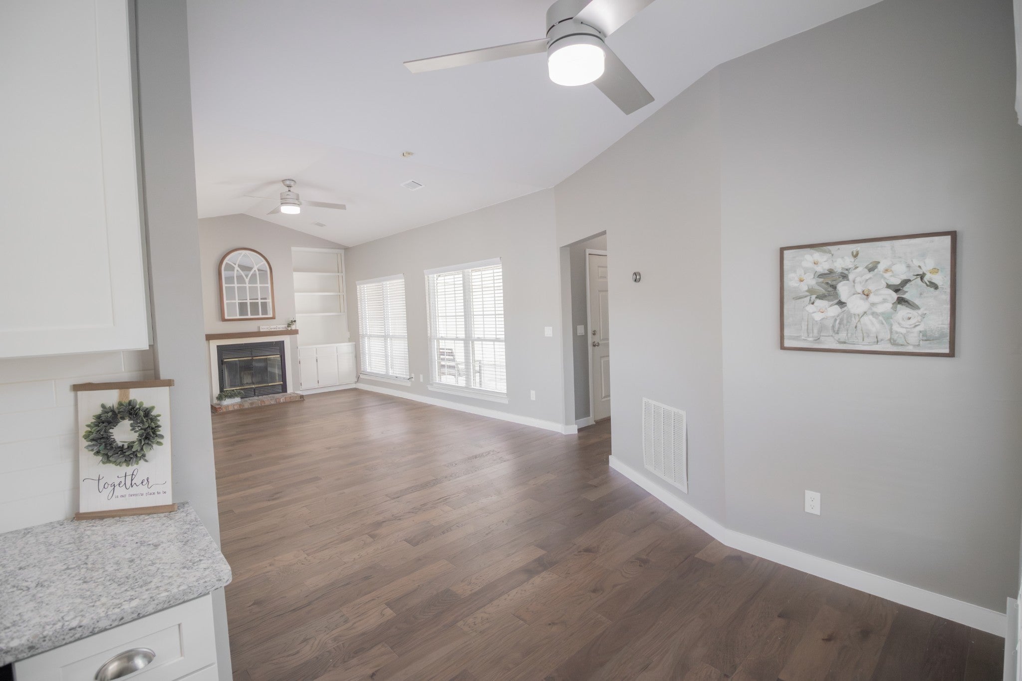 Photo of Listing #3041492