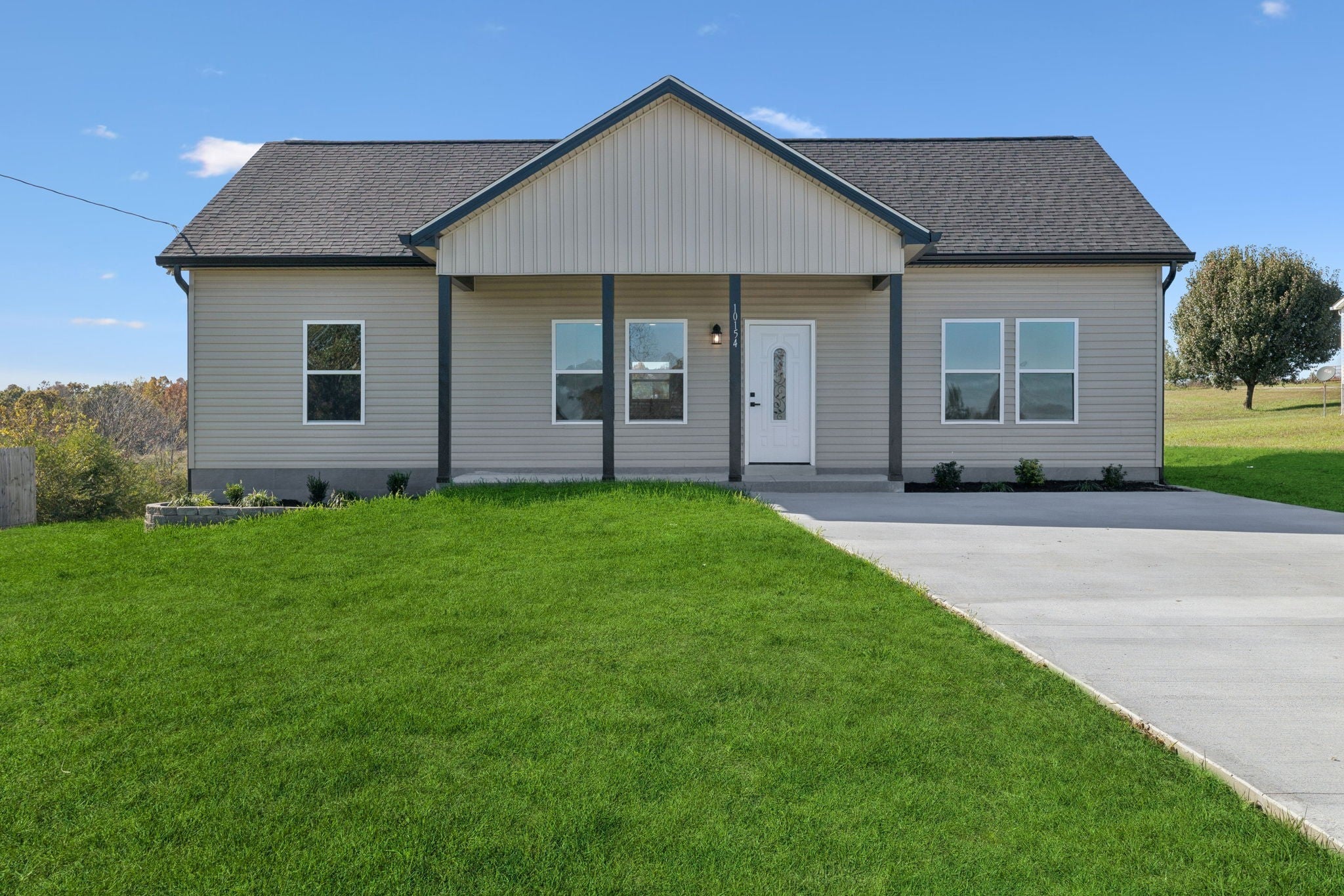 Home for sale in 10154 Rocky Point Rd Bon Aqua, TN