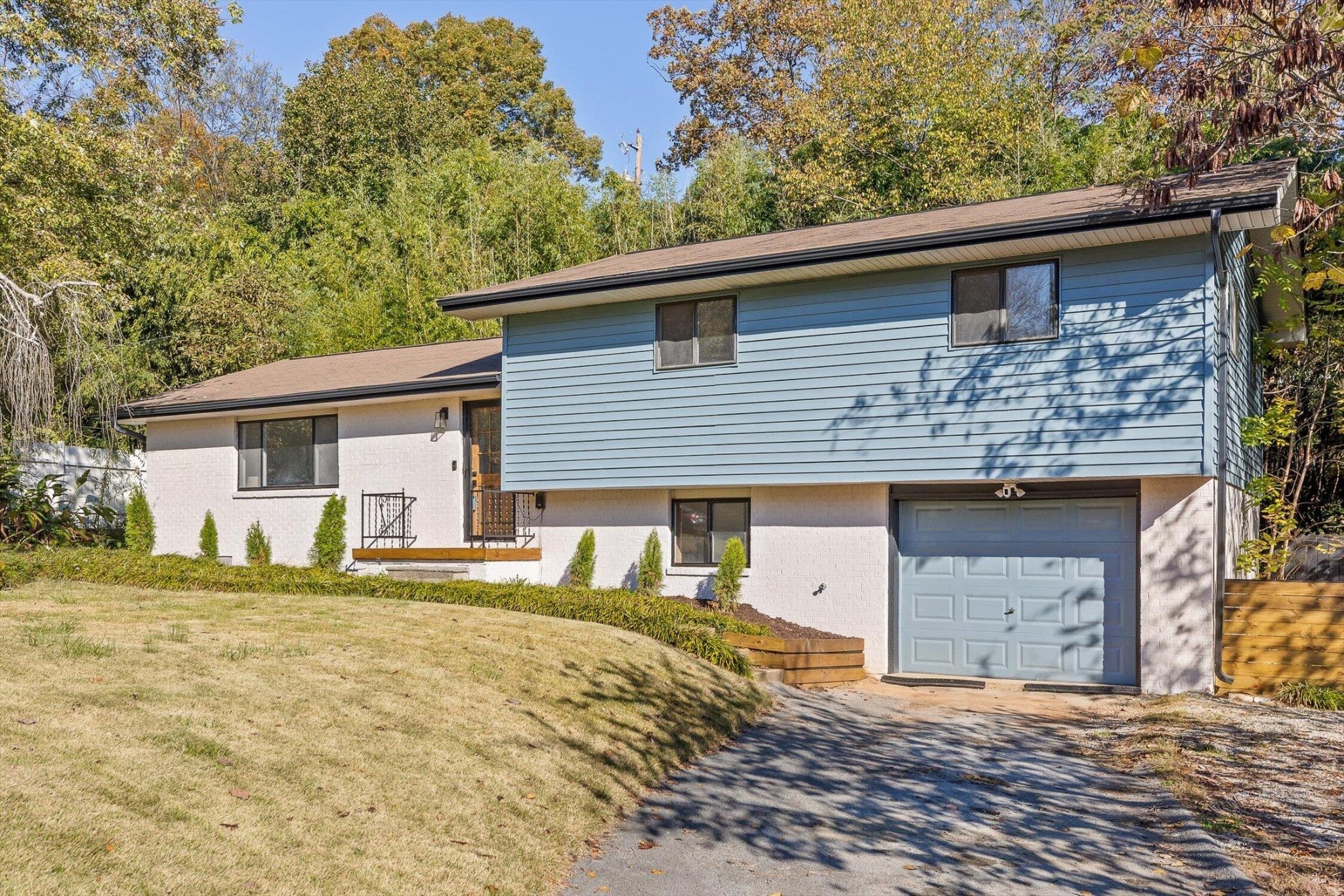 Photo of Listing #3041649